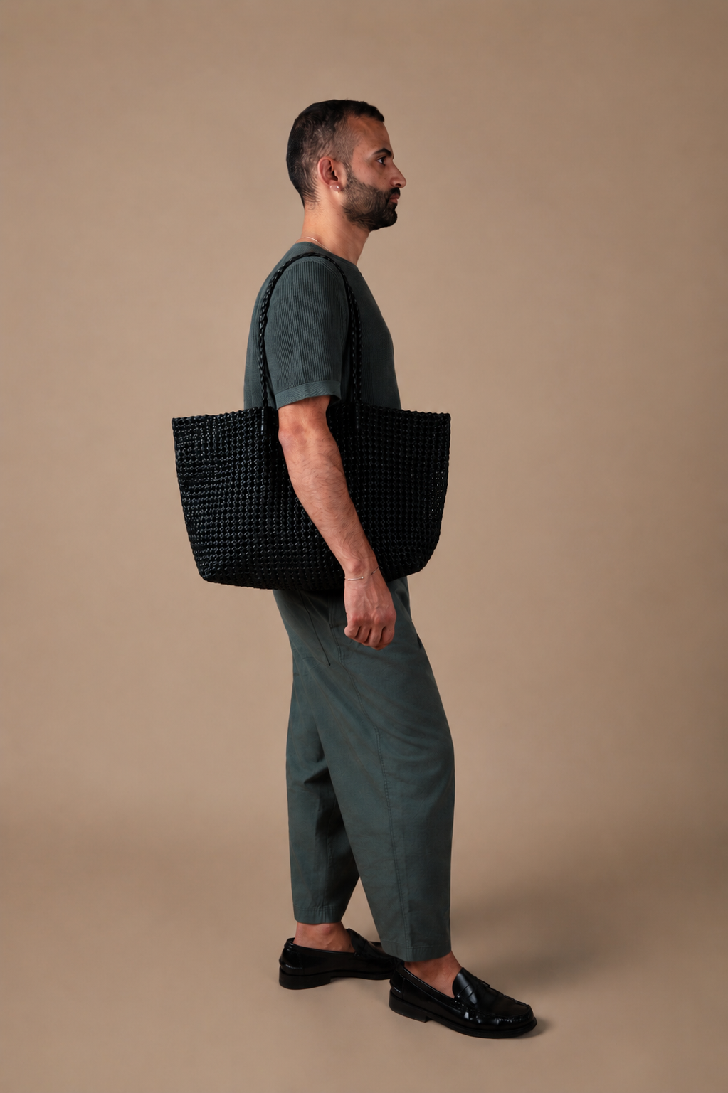 Leather Nest Black